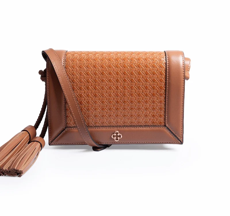 bolsa-capodarte-tramada-em-couro-4605362_2-site-moda-feminina-amo-store