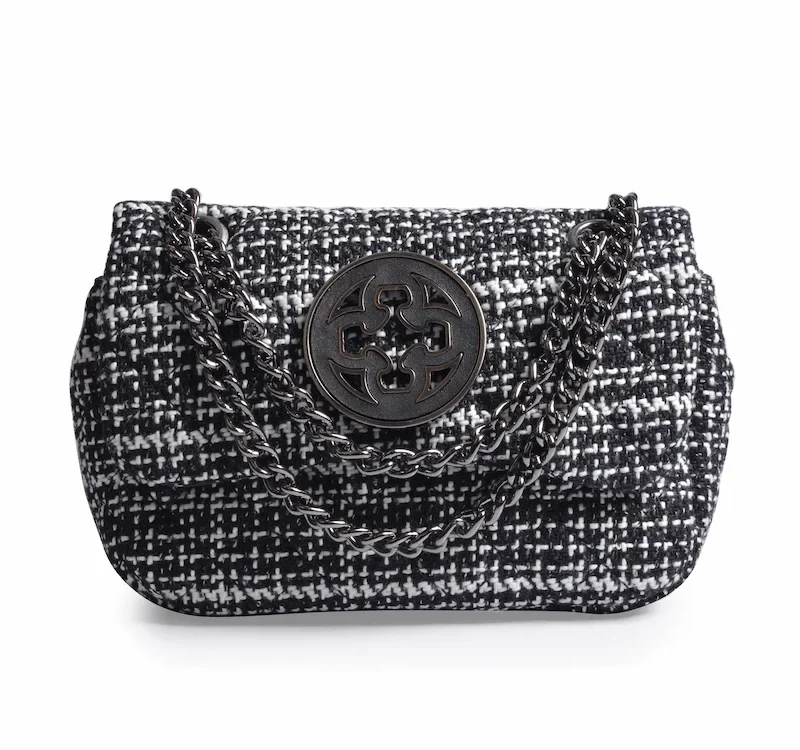 bolsa-pequena-tweed-preta-e-branca-alca-corrente-4605465_0001-site-moda-feminina-amo-store